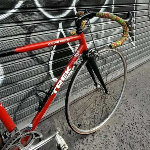 TREK Estilo Carrera Old School SKU0032 03