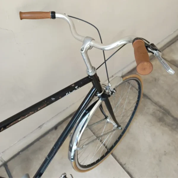 ROEUEN PASEO ANTIGUO HOMBRE 03